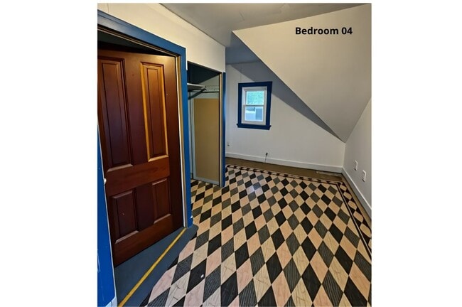 Building Photo - 1027 West St