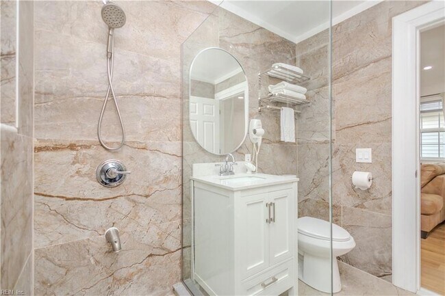 Building Photo - 138 D View Ave