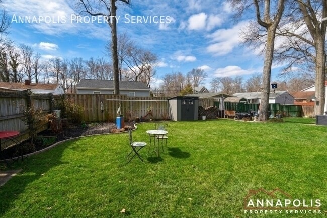 Building Photo - 1329 Washington Dr