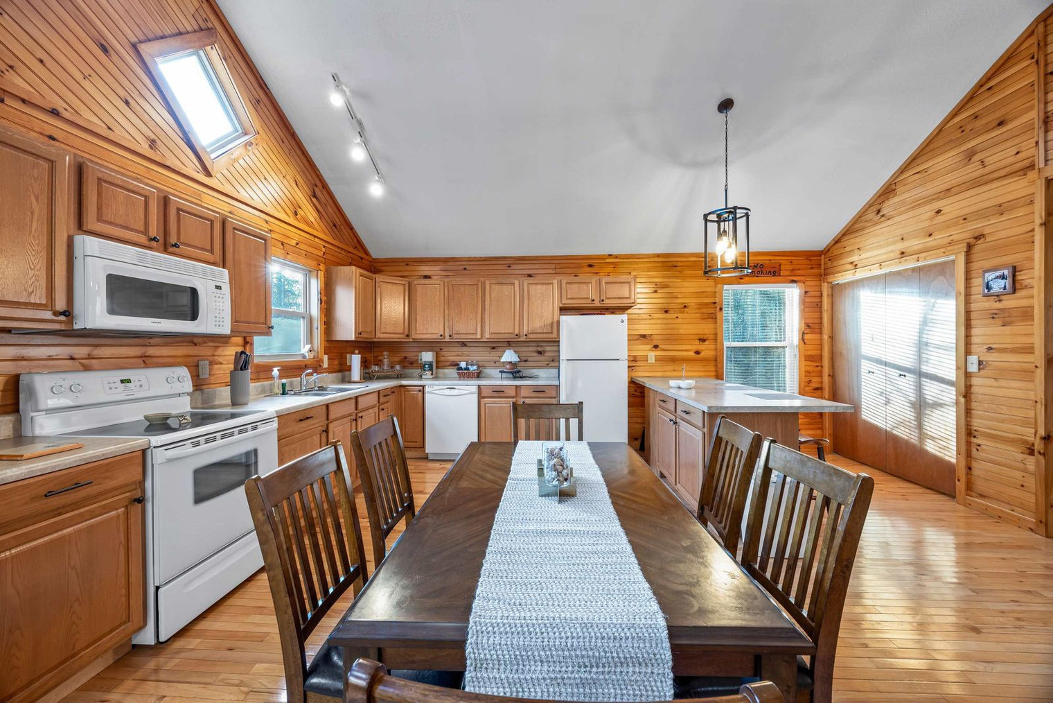 Building Photo - 65 Screech Owl Rd