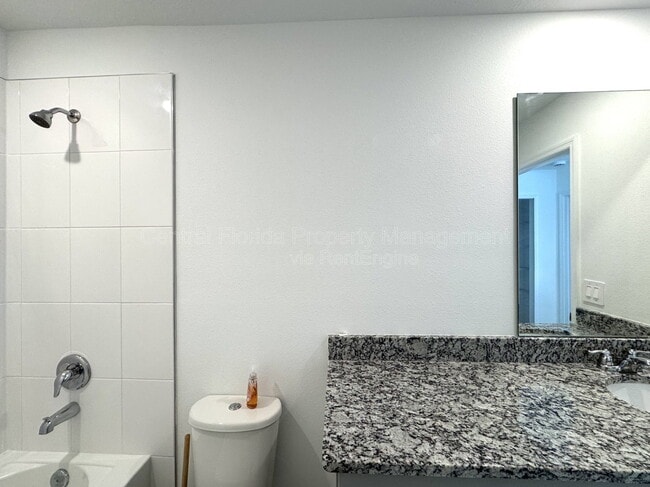 Building Photo - 2958 Sunstar Dr