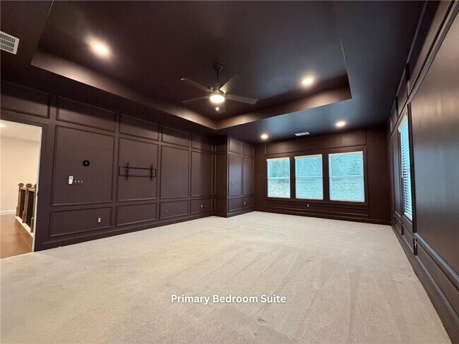 Building Photo - 3770 Andover St