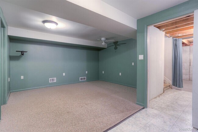 Building Photo - 3930 Dunning Rd