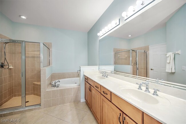Building Photo - 10577 Avila Cir