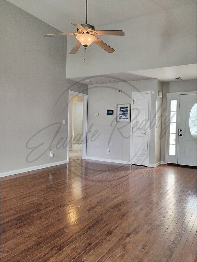 Building Photo - ON SPECIAL! THIS PROPERTY HAS A 1/2 OFF TH...