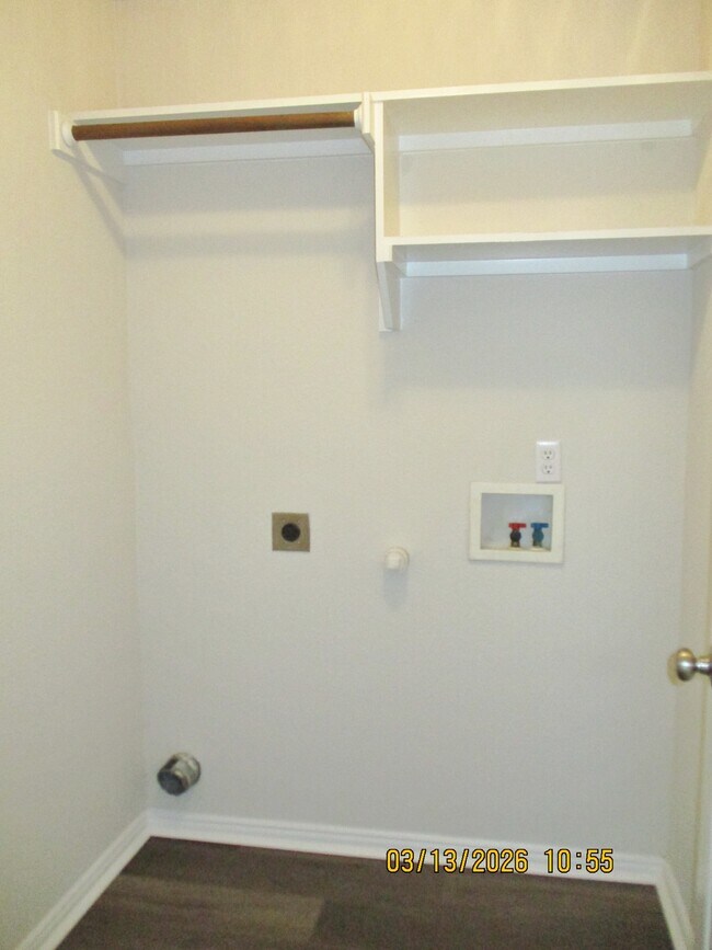 Building Photo - 536 Inwood Rd