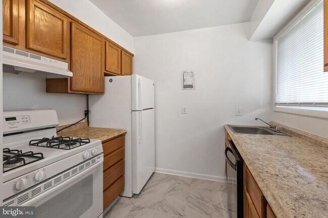 Building Photo - 5010 A St SE