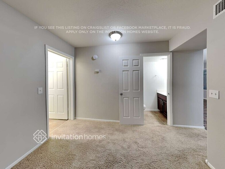 Building Photo - 1906 W Appaloosa Way