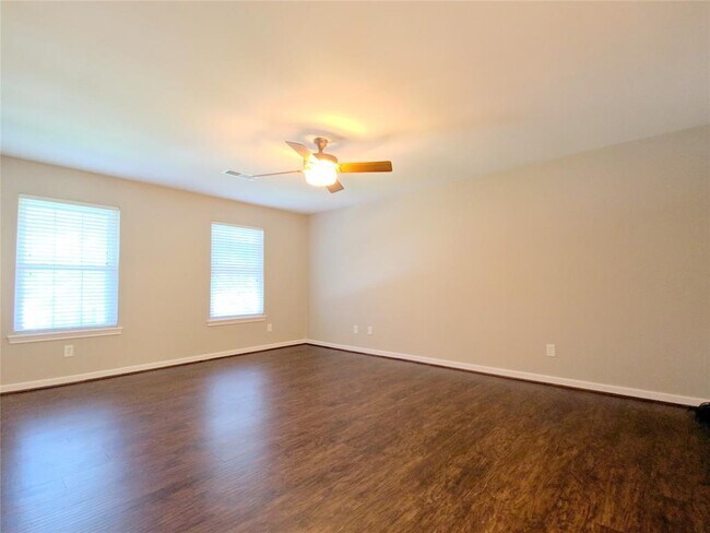 Building Photo - 10603 Brentway Dr