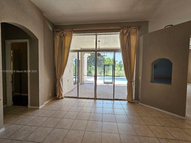 Building Photo - 18628 Ocean Mist Dr