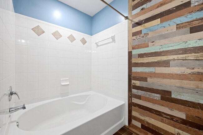 Building Photo - 225 Murcia Dr
