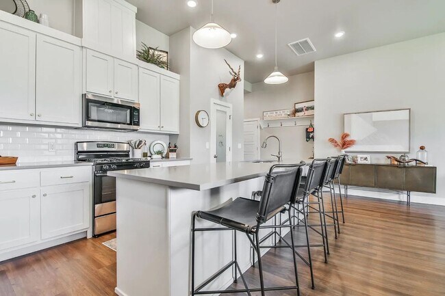 Building Photo - Beautiful 3 bedroom 2 bathroom in Frenship ISD!