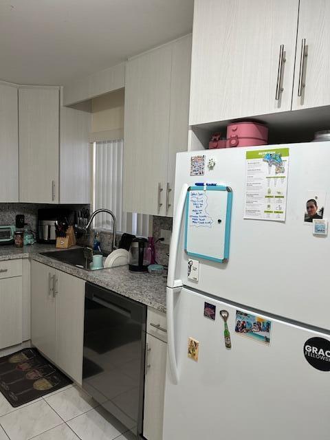 Building Photo - 200 Lake Carol Dr