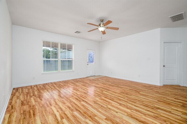 Building Photo - 17607 Sulphur Strm Ct