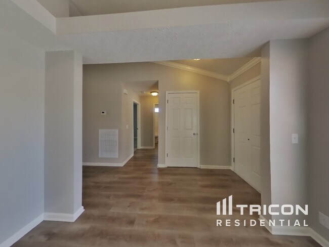 Building Photo - 2985 Harbor Lights Dr