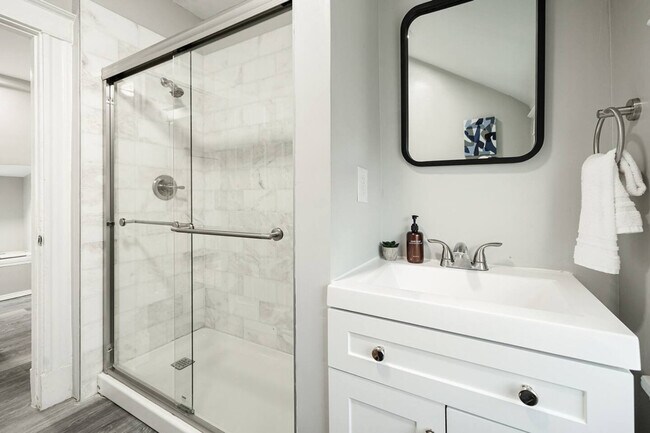 Building Photo - 216 Gilman Ave