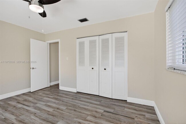 Building Photo - 7613 NW 67th Ave