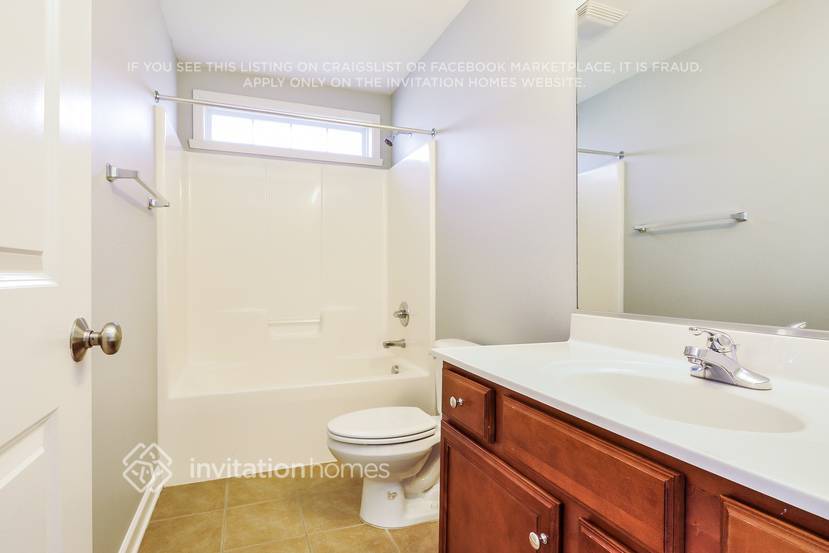 Building Photo - 5623 Roundup Cir