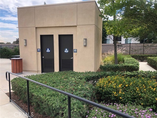 Building Photo - 704 Farrier Wy