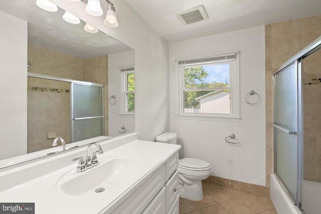 Building Photo - 8902 Huxley Ct