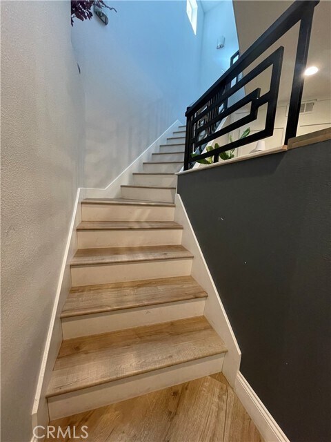 Building Photo - 45 Paseo Vespertino