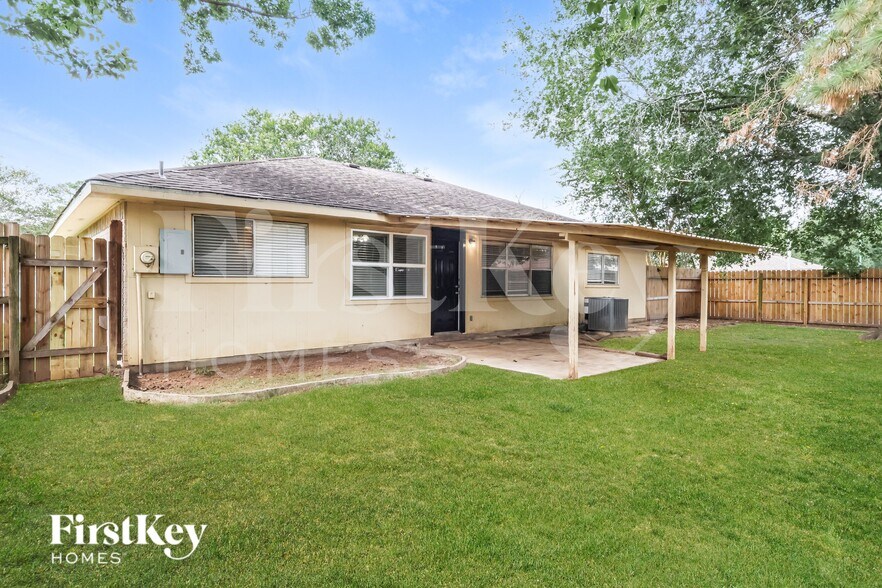 Building Photo - 20327 Bridgedale Ln