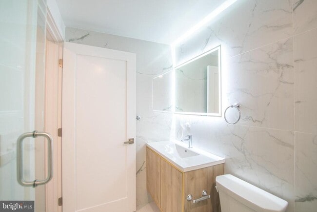 Building Photo - 1201 Vine St