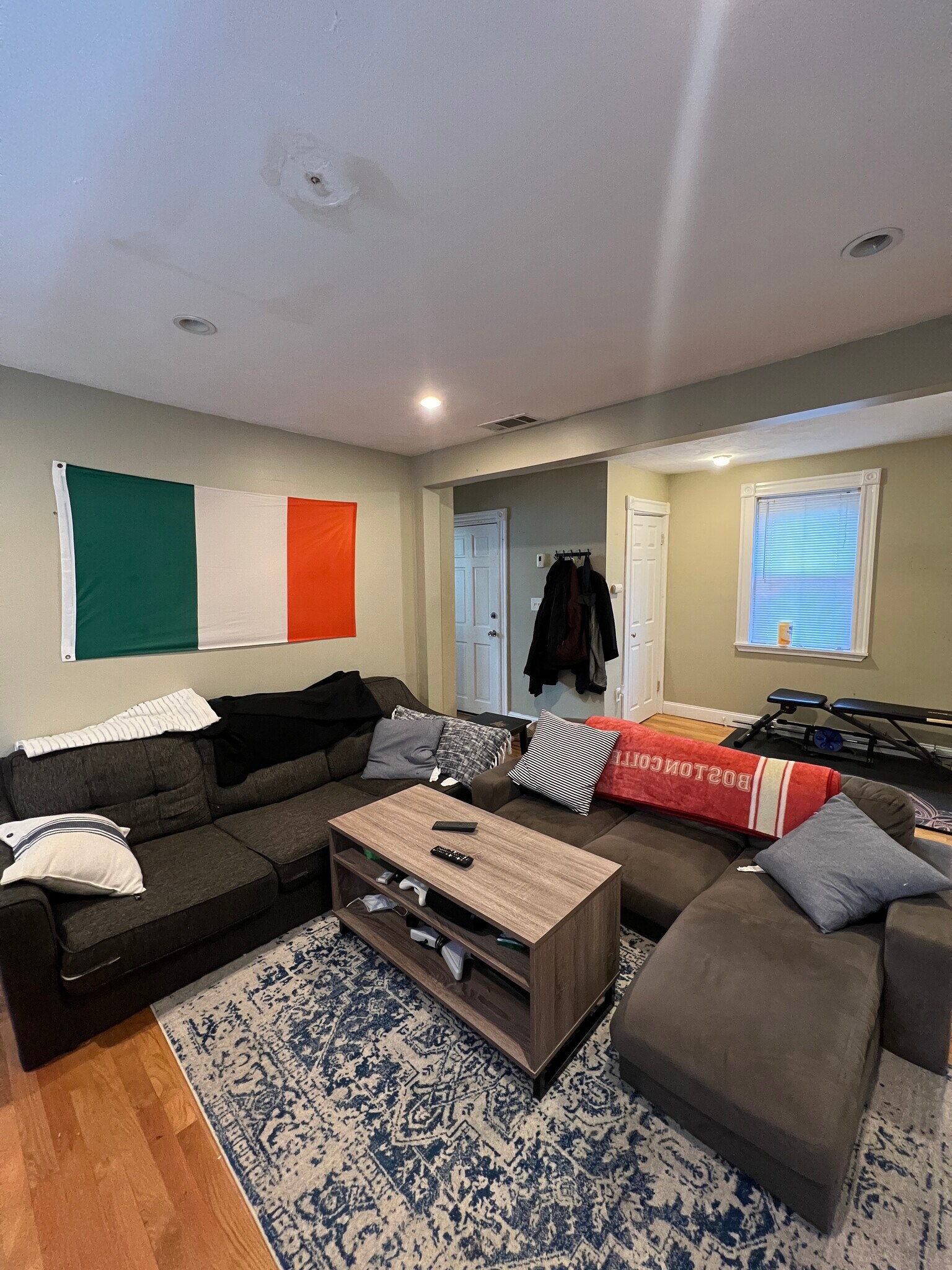 Building Photo - 735 Somerville Ave