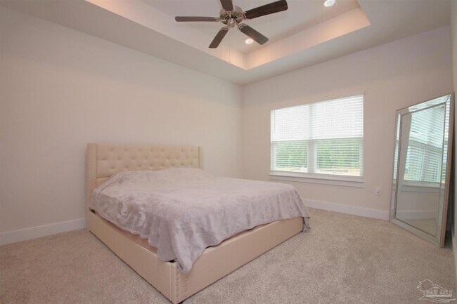 Building Photo - 5875 Sargassum Ln