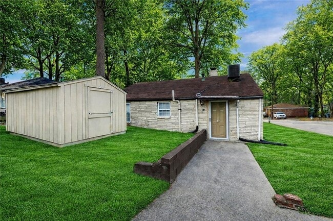 Building Photo - 335 Mount Zion Rd