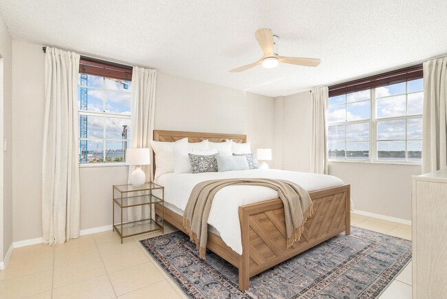 Building Photo - 1801 N Flagler Dr