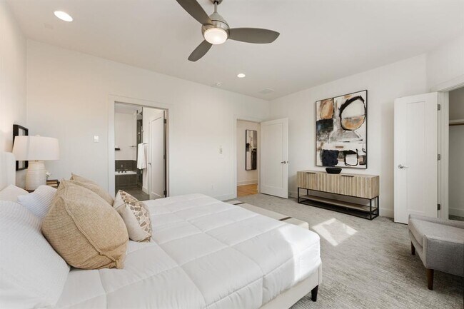 Building Photo - 4 Exposition Blvd