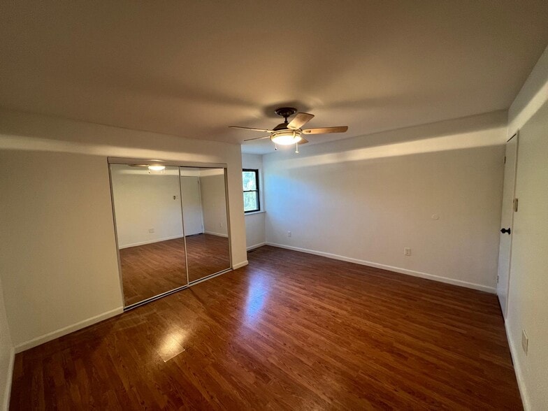 Building Photo - 246 Fir Tree Ct