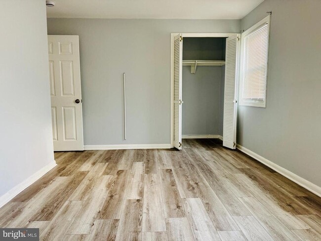 Building Photo - 8134 Mid Haven Rd