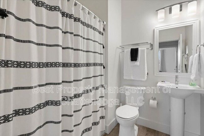 Building Photo - 1603 Fagan St