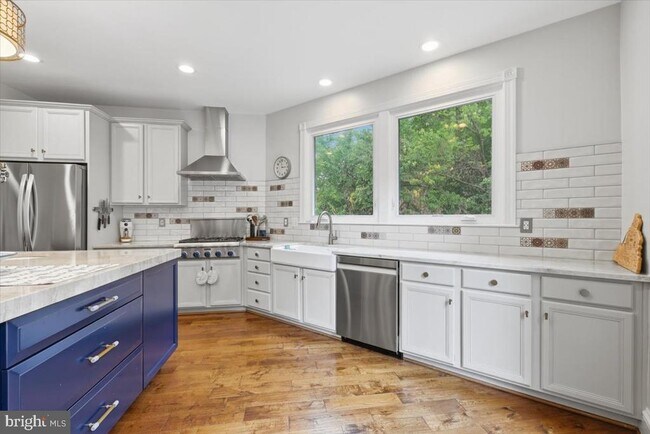 Building Photo - 47791 Macgill Ct