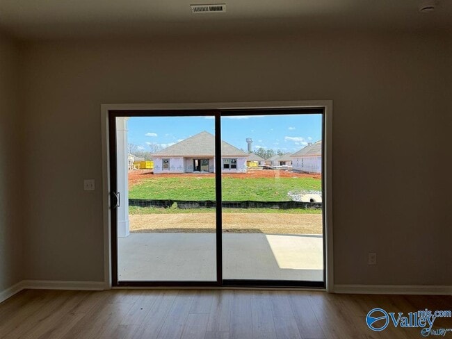 Building Photo - 12660 Whitcomb Cir