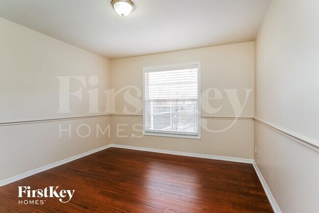 Building Photo - 17389 Kentucky Rd