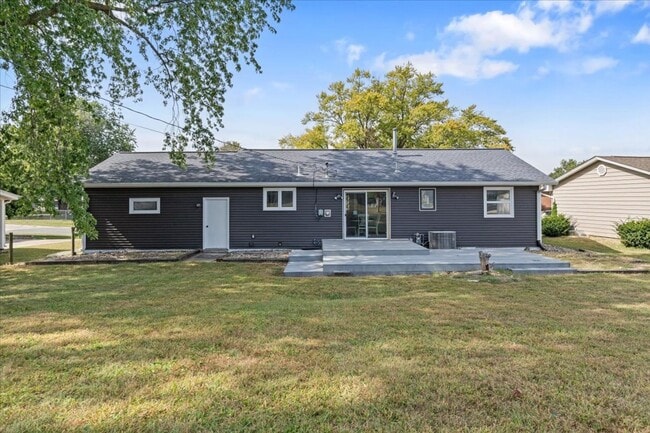 Building Photo - 3 Bedroom Rental in Milan