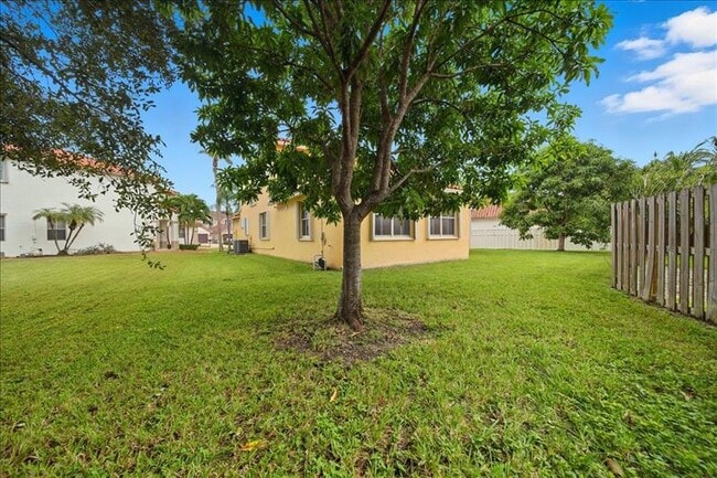 Building Photo - 3802 SW 165th Terrace