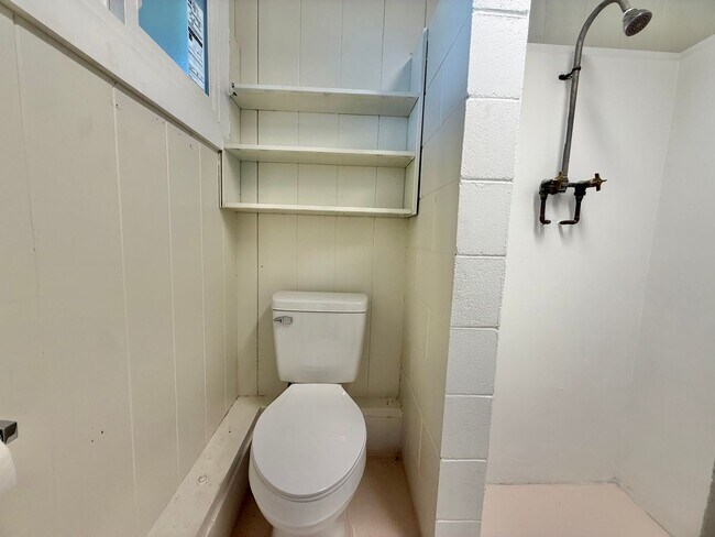 Building Photo - Newly Renovated 4 Bedroom / 2 Bathroom Home for Rent in Lahaina!
