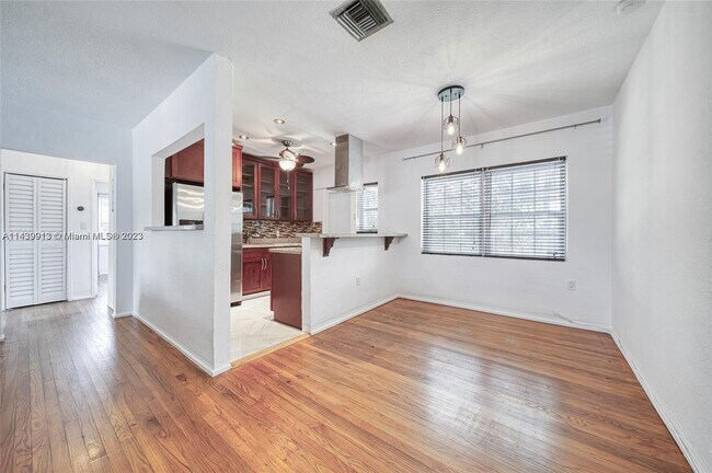 Building Photo - 89 NW 110th St