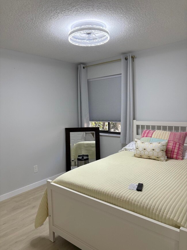 Building Photo - 5631 Coach House Cir