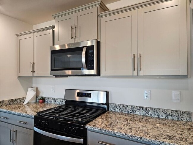 Building Photo - 122 Shumard Ct