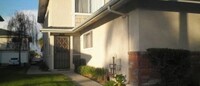 Building Photo - 647 Halyard St