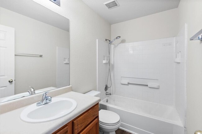 Building Photo - 101 Geronimo Cove