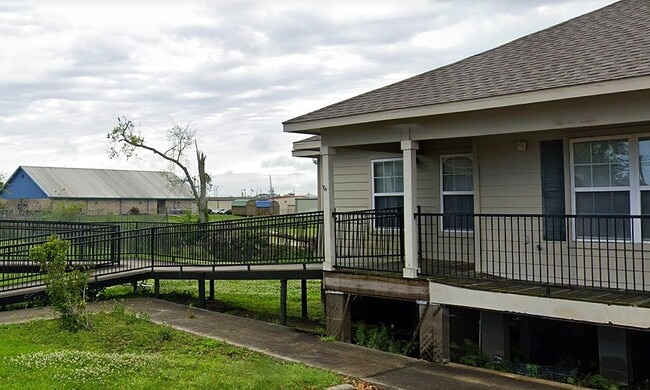 Building Photo - 100 Elsie Ct