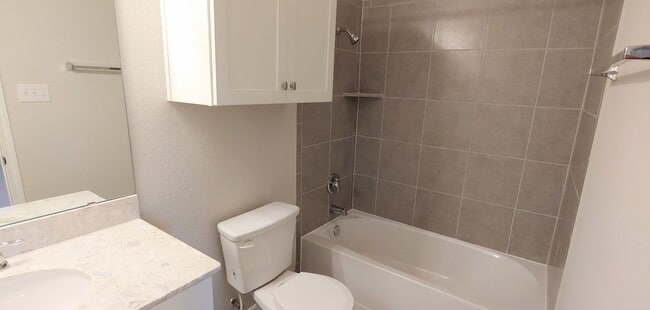 Building Photo - 7220 Wyoming Springs Dr