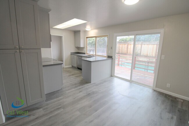 Building Photo - $5095 - COMING SOON! Large spacious updated 4 Bed/2.5 Bath Home With Pool in San Jose