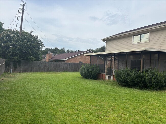 Building Photo - 2942 Jenny Dr